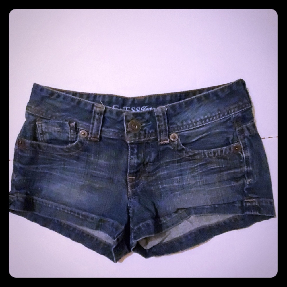 Guess low rise Jean Shorts Sz 27